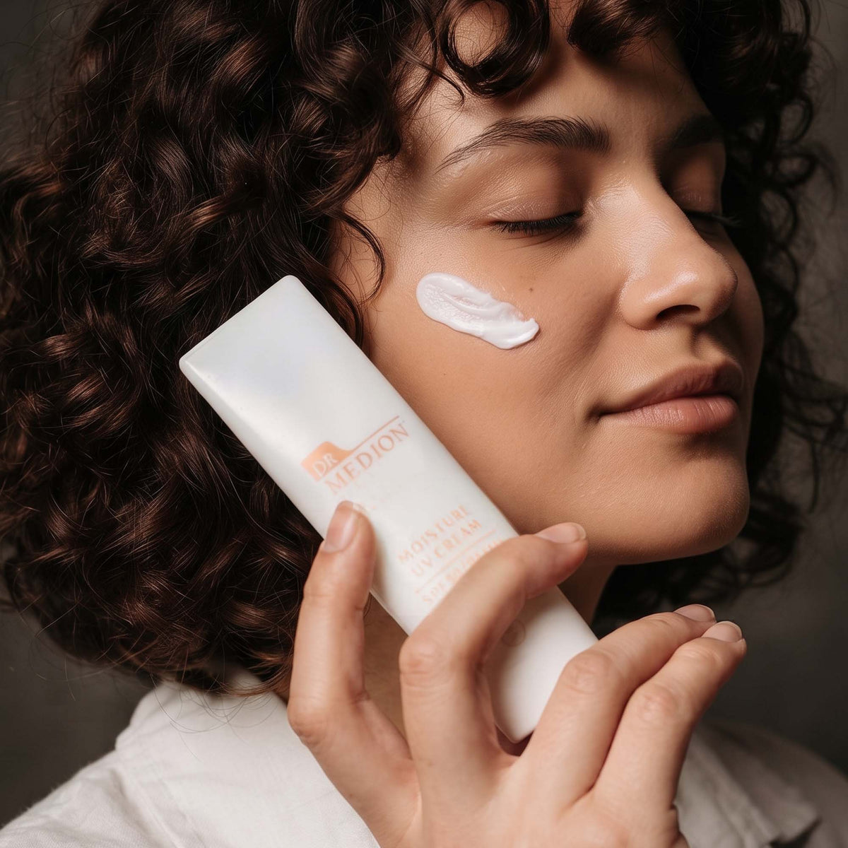 Dr. MEDION Moisture UV Cream (SPF50/PA ++++)